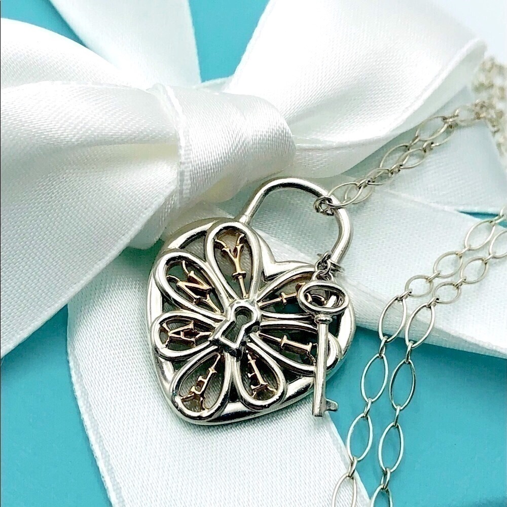 Tiffany & Co 24” 18 K GOLD Silver Padlock Lock Key Filigree Oval Link Necklace